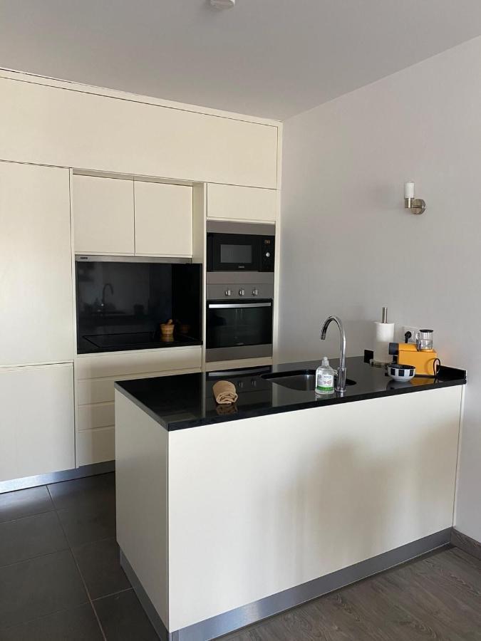 Deluxe Apartment In Albufeira Old Town, 200M Walk To Beach, Pool Parking ภายนอก รูปภาพ