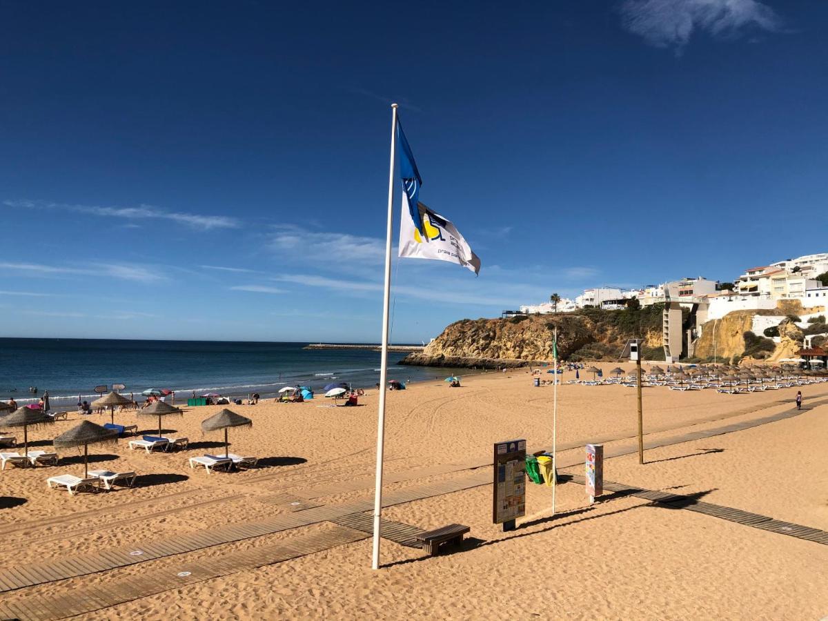 Deluxe Apartment In Albufeira Old Town, 200M Walk To Beach, Pool Parking ภายนอก รูปภาพ
