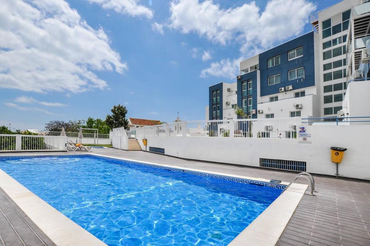 Deluxe Apartment In Albufeira Old Town, 200M Walk To Beach, Pool Parking ภายนอก รูปภาพ